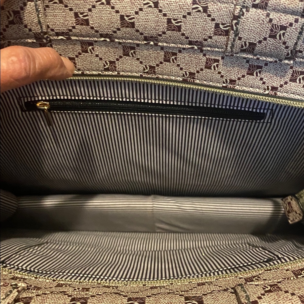 Designer-Inspired Tote Bag with Red Stripe - Picture 4 of 4